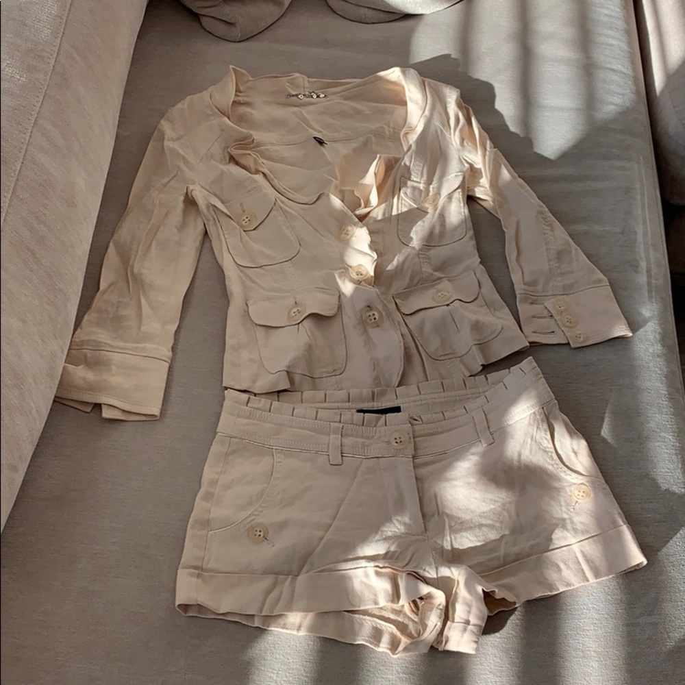 Linen short set! Jacket size 4, shorts size 2.